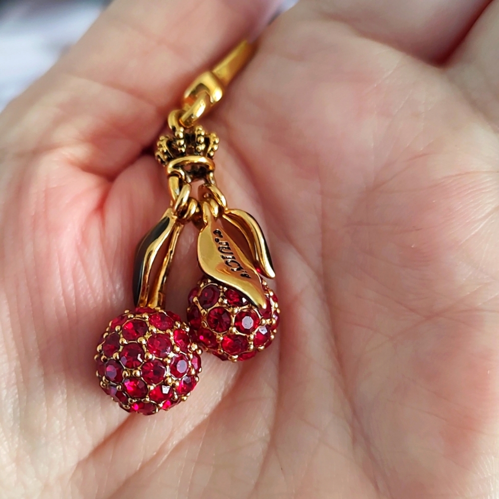 🍒 Vintage Juicy Couture charm